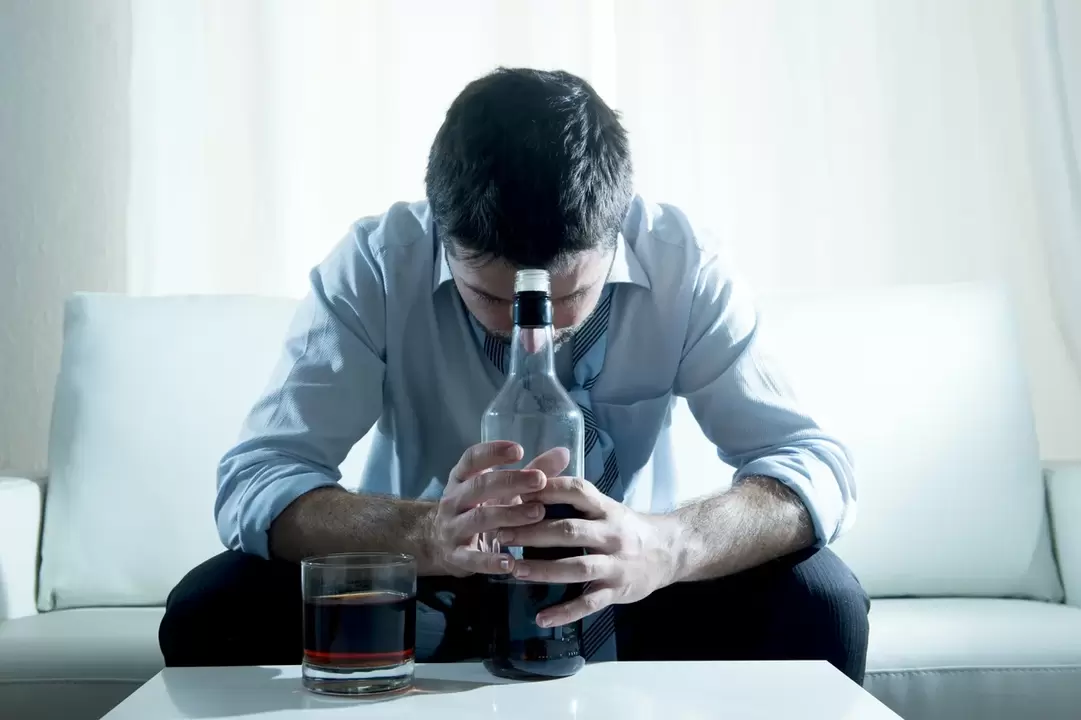 a man who drinks alcohol how to give up